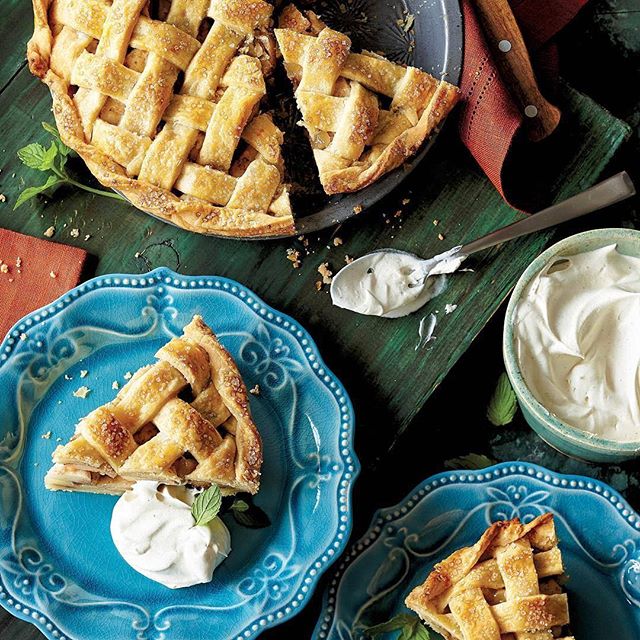Any day is a good day to have pie, but especially today. 
cc: #Walmart Live Better Magazine #PiDay